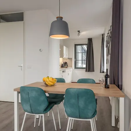 Restyled On The Markermeer Apartment Volendam